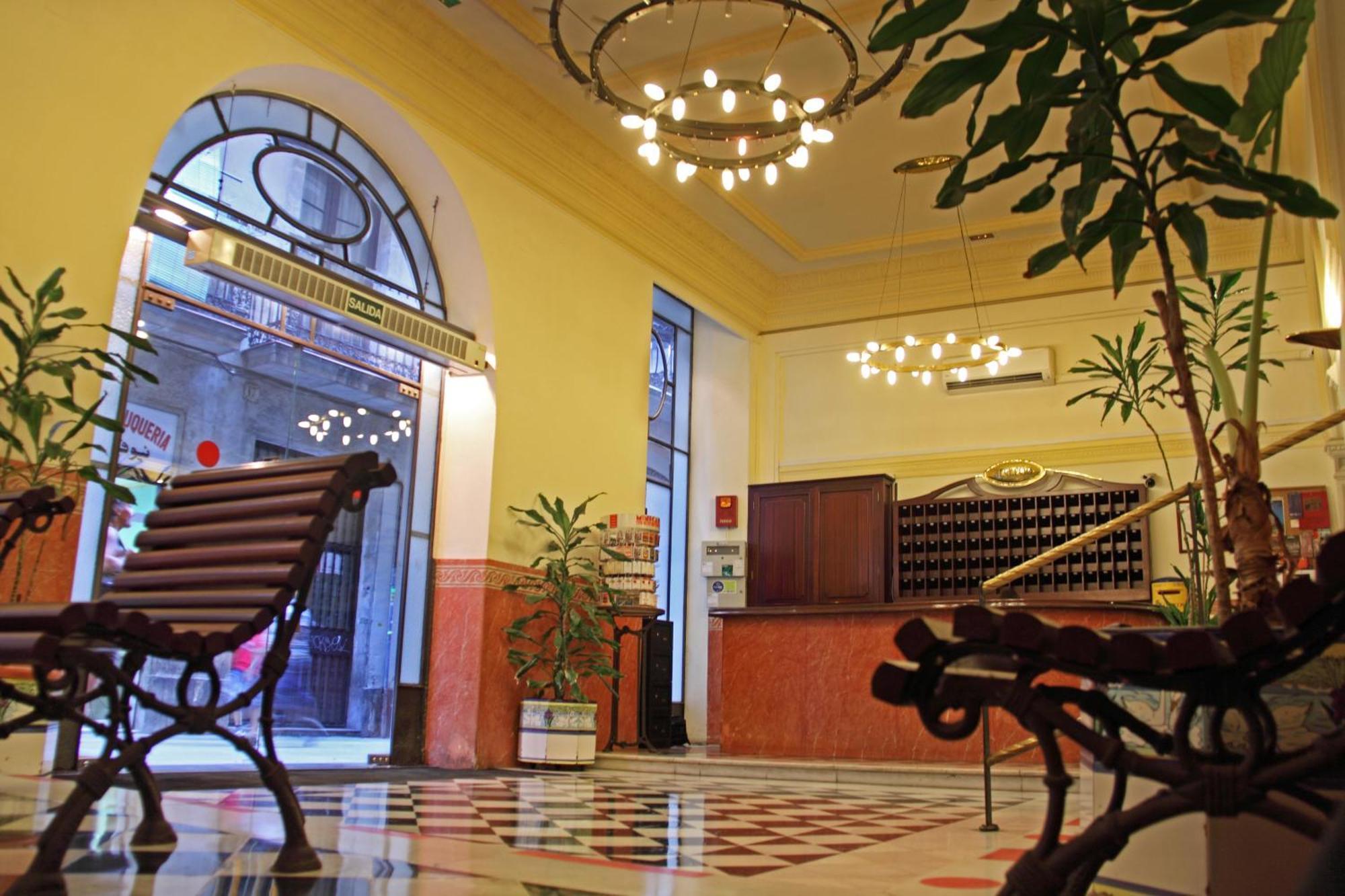 Hotel Peninsular Barcelona Exterior foto